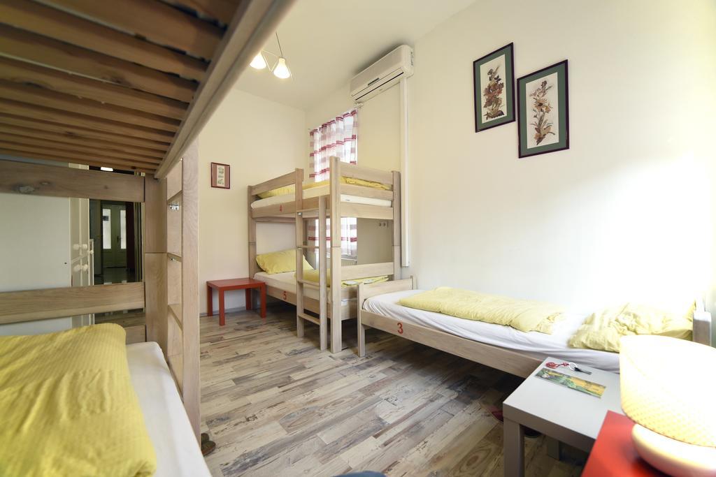 Hostel Temza Загреб Екстер'єр фото