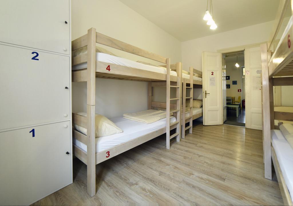 Hostel Temza Загреб Екстер'єр фото